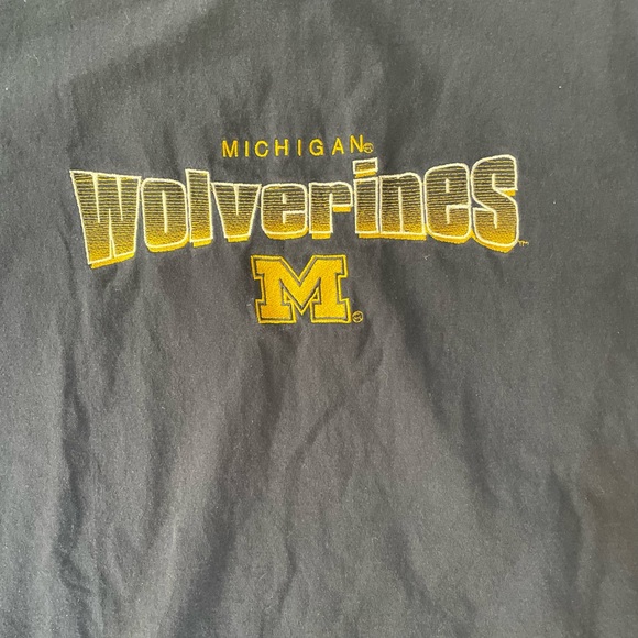 Michigan Wolverines shirt - Picture 2 of 6